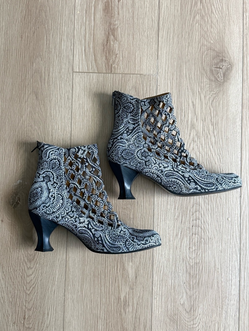 John Fluevog  Baroque Murillo Diamond Paisley Perforated Boot size 10 1/2